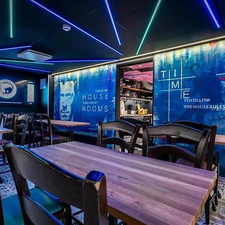 Time Nova - Sairaalan Vieressae Hostel